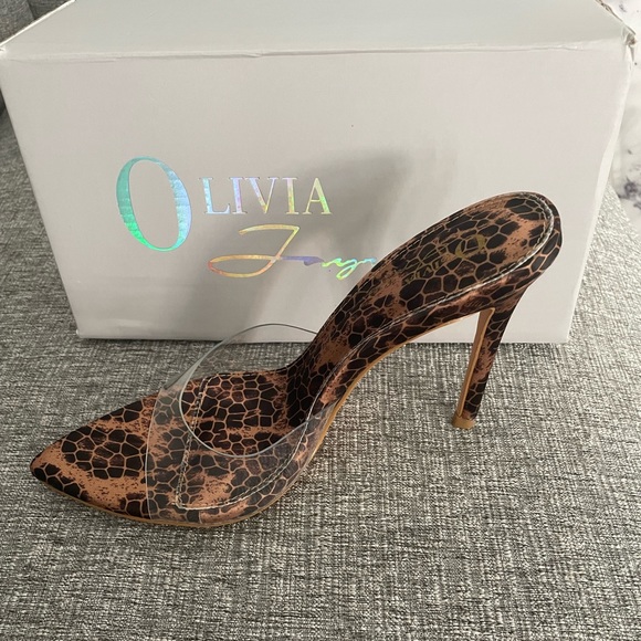 Olivia Jaymes Women's Transparent Leopard Pattern Stiletto Heeled Mule Sandals - Picture 7 of 14